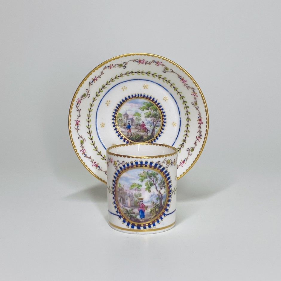 Tasse en porcelaine tendre de Sèvres - XVIIIe siècle - VENDU