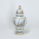 vase couvert en faïence de Rouen décor à la pagode - XVIIIe siècle
