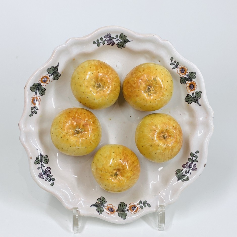 Assiette trompe l'oeil en faïence du sud de le France ou Italie du nord - XVIIIe siècle - VENDU