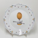 Assiette en faïence de Nevers à décor au ballon - XVIIIe siècle - VENDU