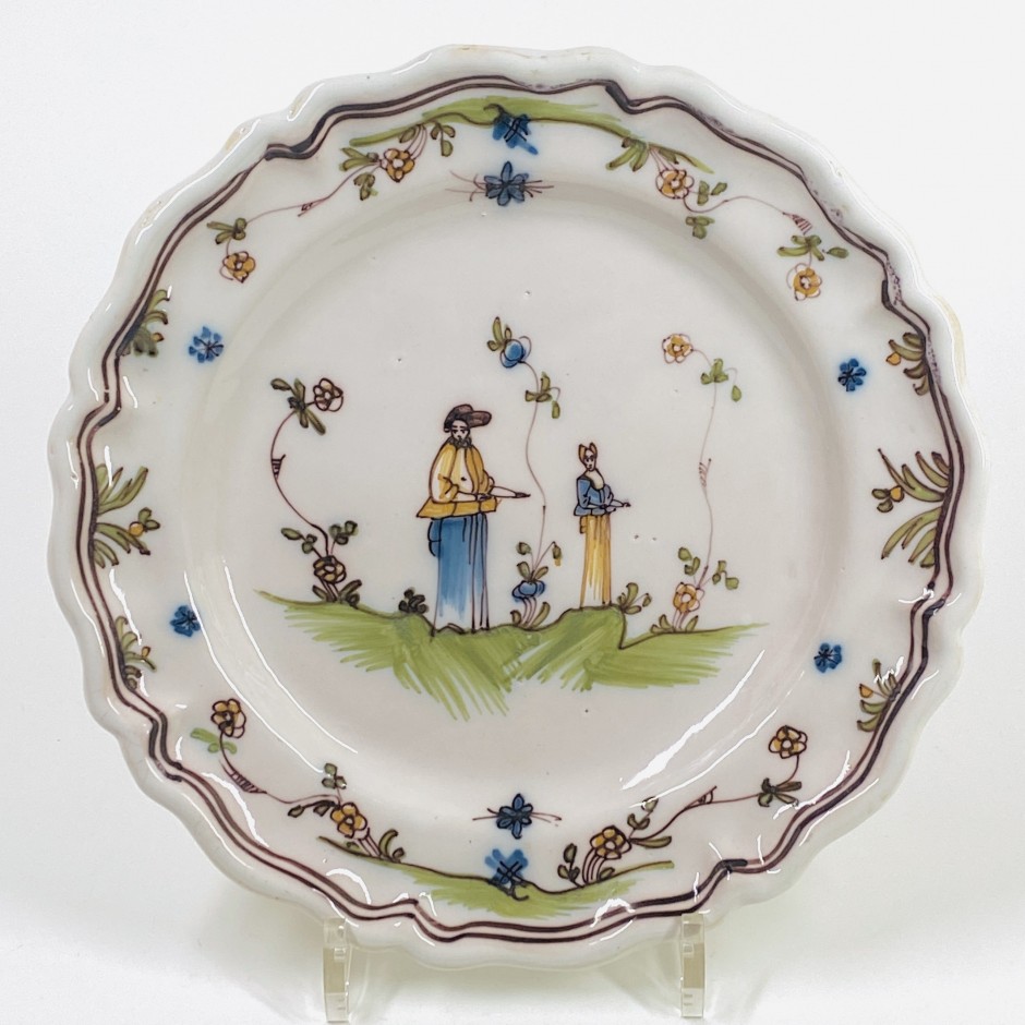 Moncaut earthenware dish - Eighteenth century