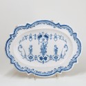 Lyon - Eight-pointed dish with Bérain decoration - Eighteenth century