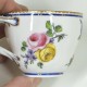 Tasse dite gobelet "Hébert" et sa soucoupe à décor polychrome - XVIIIe siècle