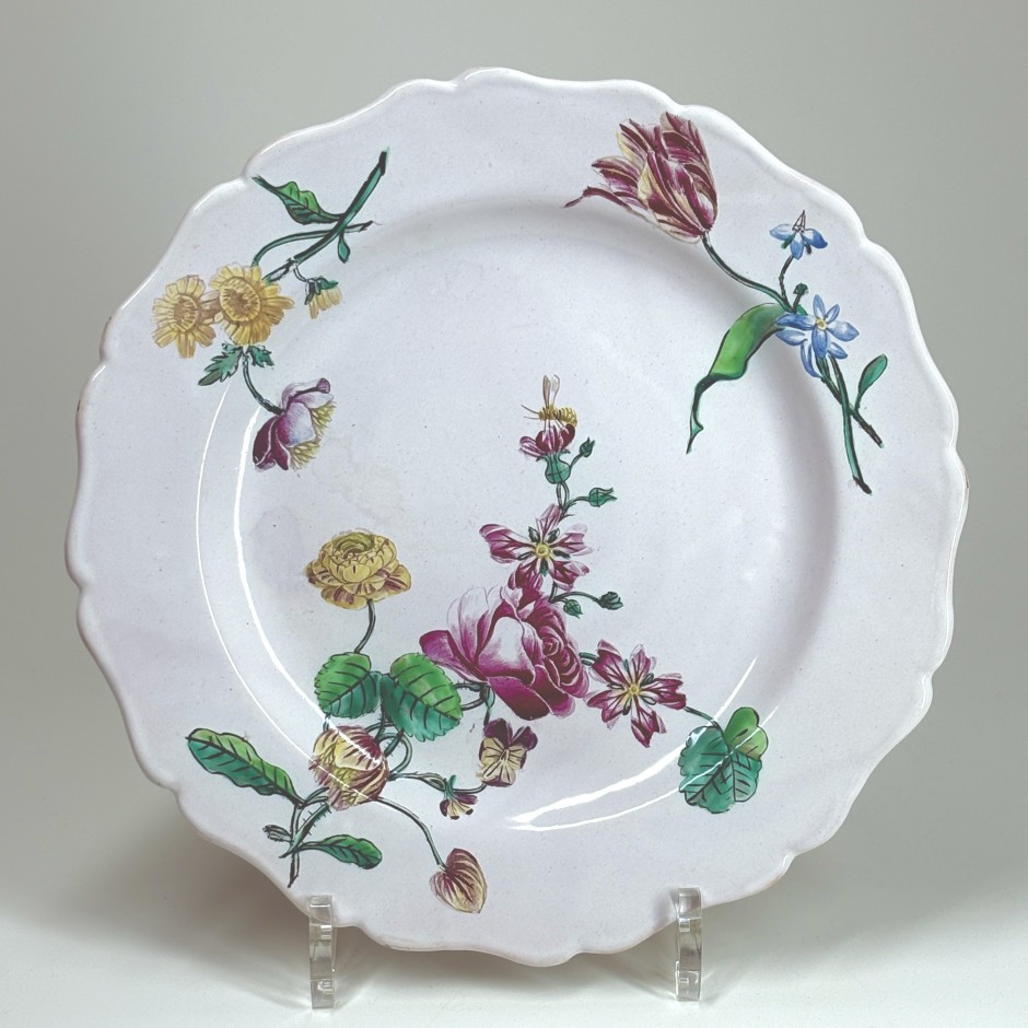 Assiette en faïence de Marseille - Manufacture de la Veuve Perrin - XVIIIe siècle