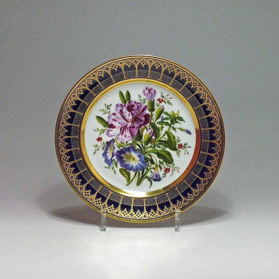 Paris - Darte - Plate decorated with a bouquet of flowers - Nineteenth Century - 1820.