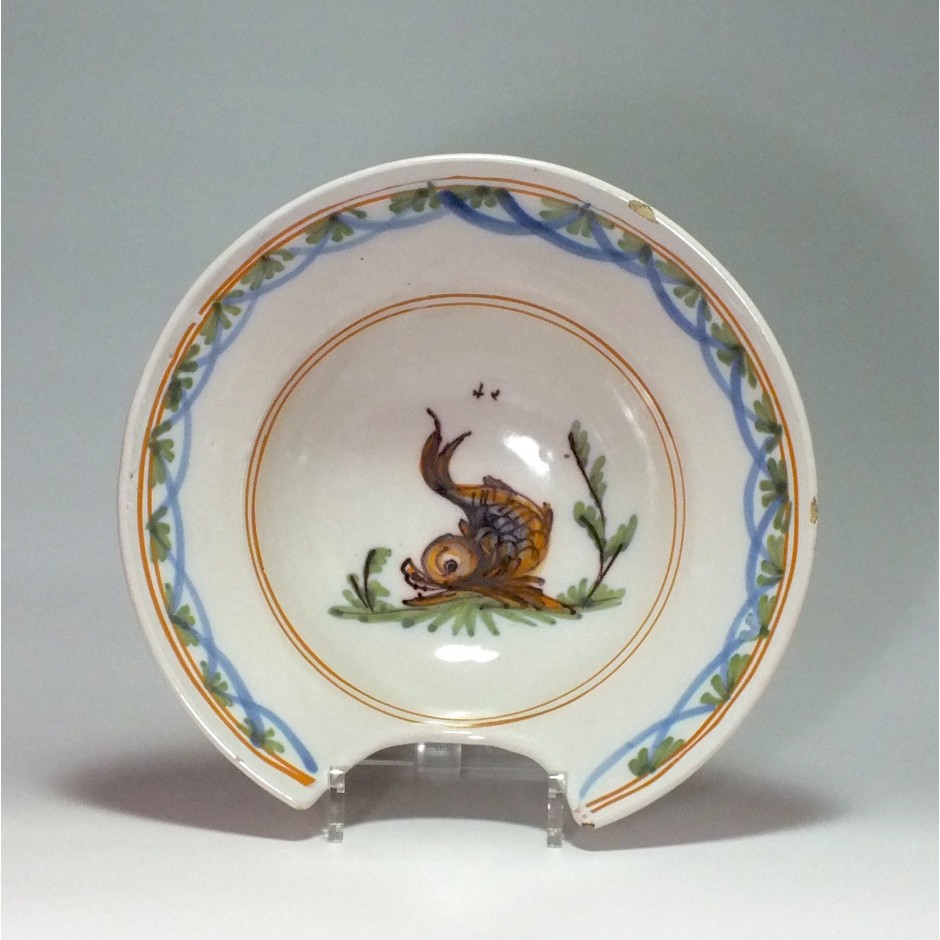 Roanne - Shaving dish - decorated with a dolphin - eighteenth century