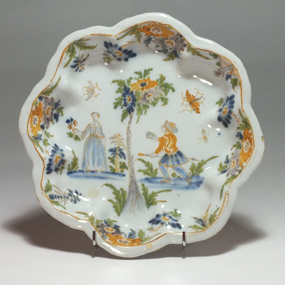 Lyon - Drageoir earthenware decorated with a gallant scene - eighteenth century