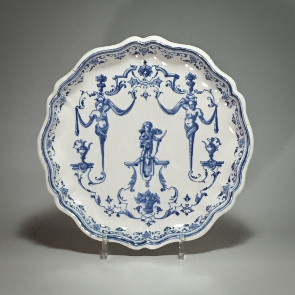 Lyon - Bérain decoration dish - 18th century