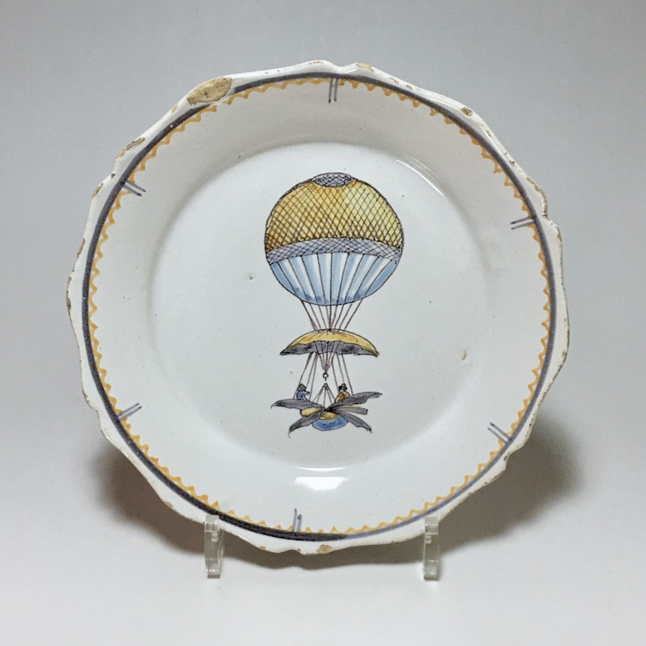 Nevers - Plate ballooning - eighteenth century - SOLD