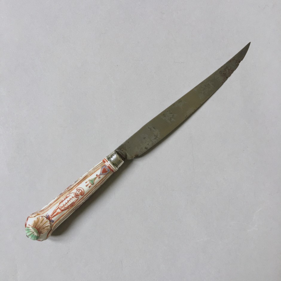Porcelain knife from Vienna - Manufacture of Du Paquier - Eighteenth century
