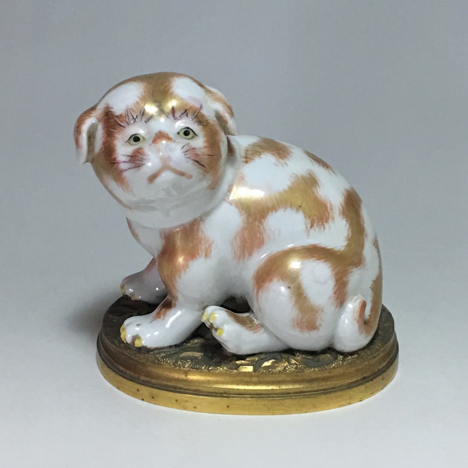 Petit chiot en porcelaine japonaise de Kutani - XIXe siècle