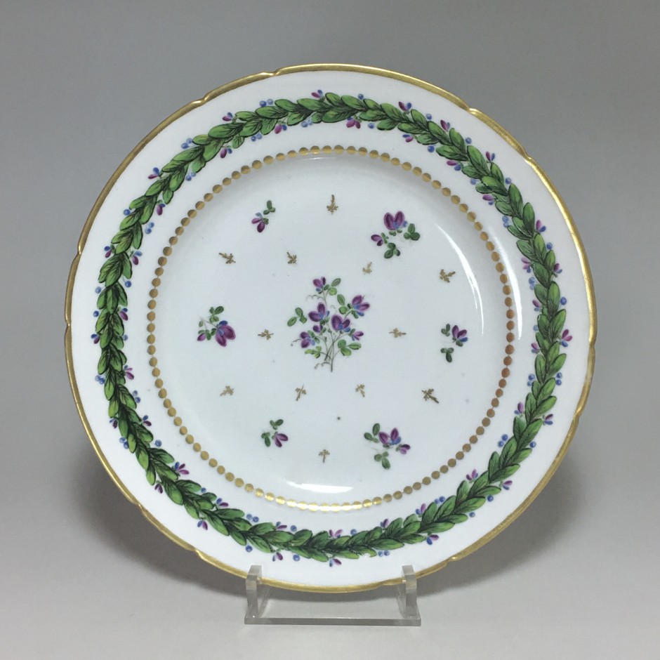 Paris - Porcelain plate - Manufacture of small carousel - eighteenth century (1) - SOLD
