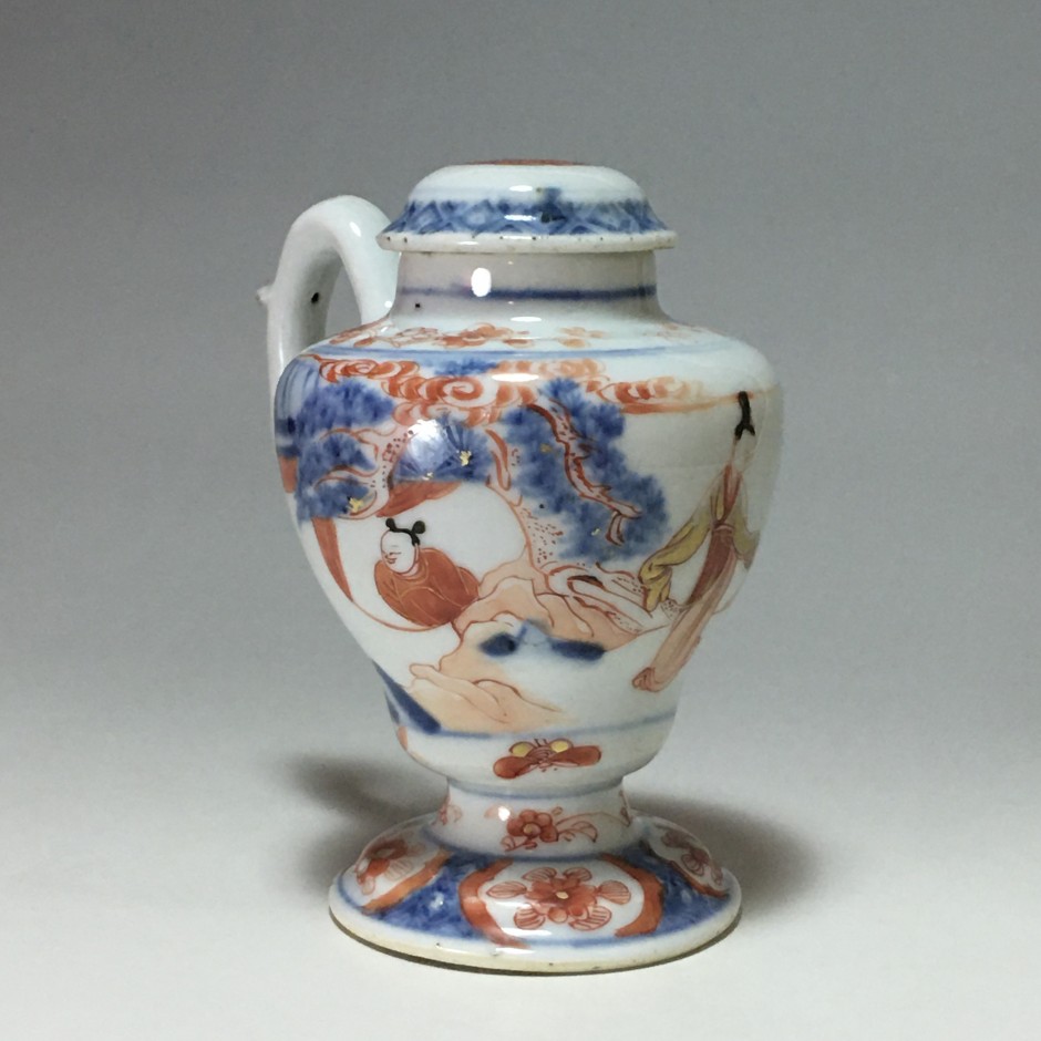 China Mustard Pot With Decoration Called Imari Kangxi Period