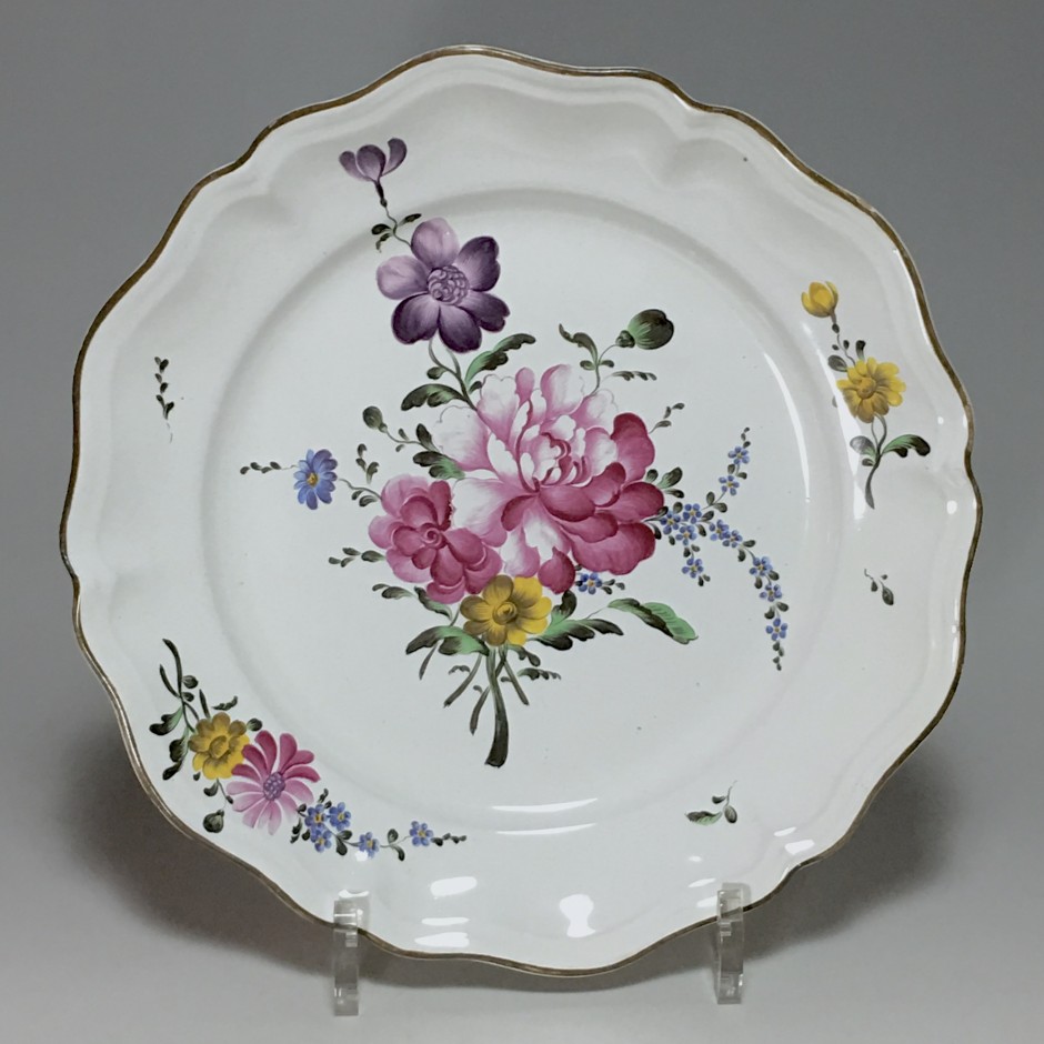 STRASBOURG - Manufacture Joseph Hannong - Plate in fine quality - eighteenth century