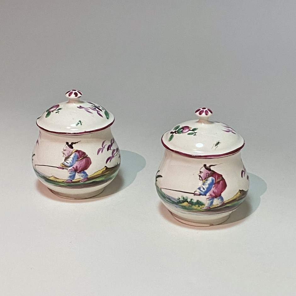 Lunéville - Pair of cream jars with Chinese decor - Eighteenth century