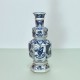 CHINE – Vase en porcelaine de forme hexagonale - Époque KANGXI (1662 – 1722)