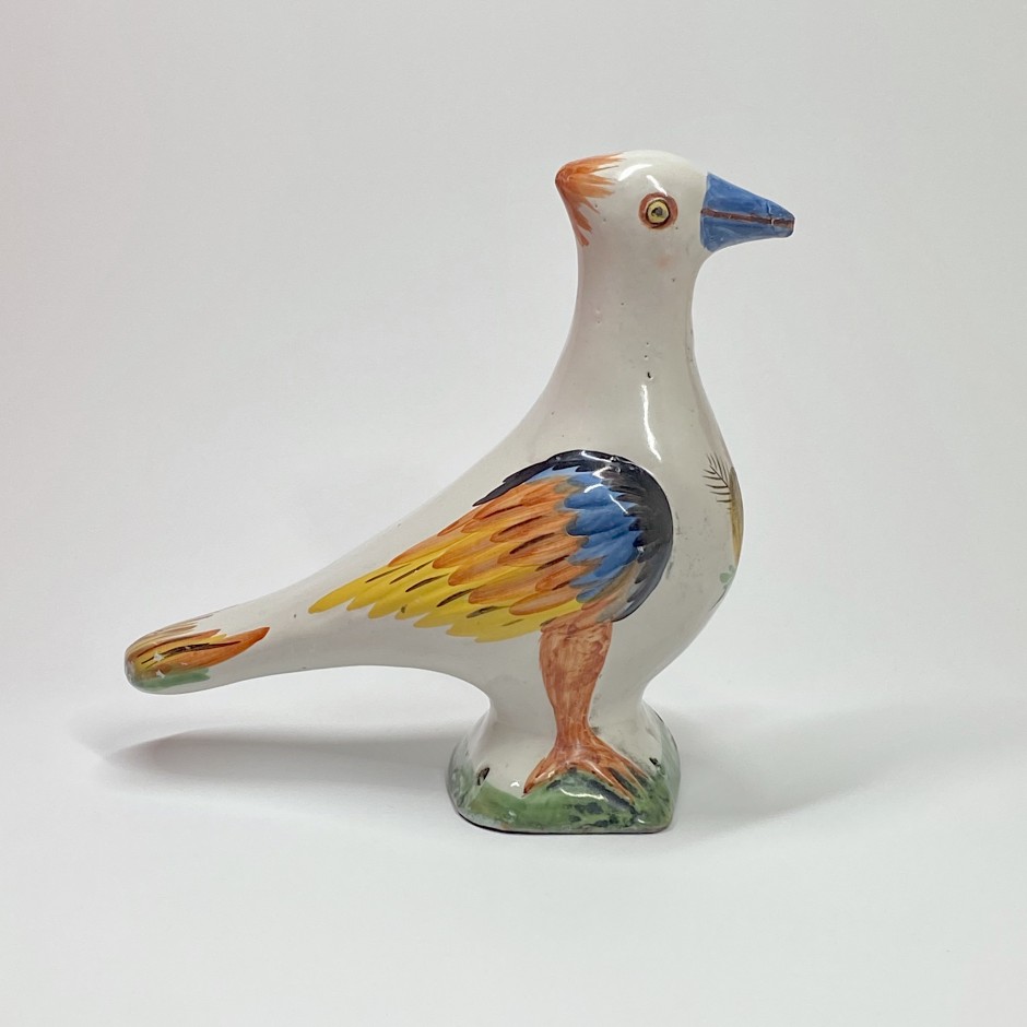 Nevers  - Épi de faîtage figurant un pigeon - Fin du XVIIIe siècle