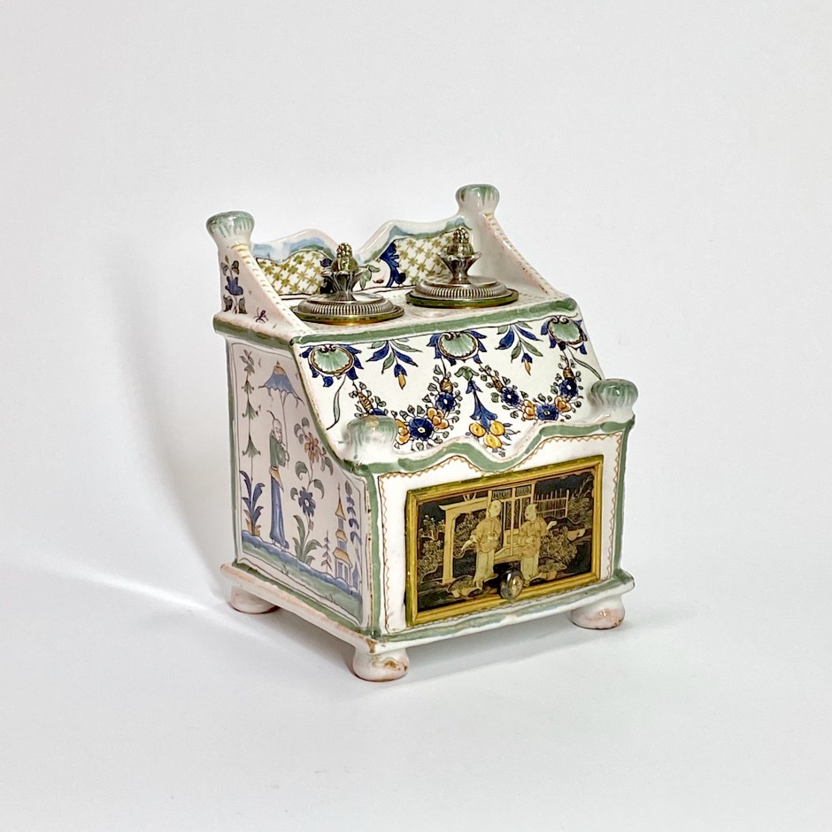 Rare patronymic writing case in earthenware attributed to Auvillar - Eighteenth century