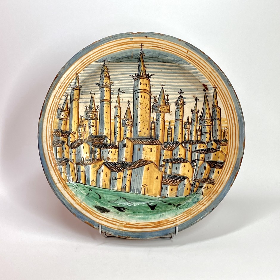 Montelupo - Exceptional large dish depicting the town of San Gimignano - Seventeenth century - SOLD