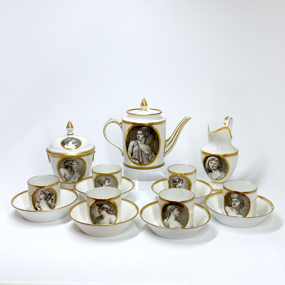 Porcelain coffee service with grisaille decoration - Paris - Manufacture de Locré - Directoire period.