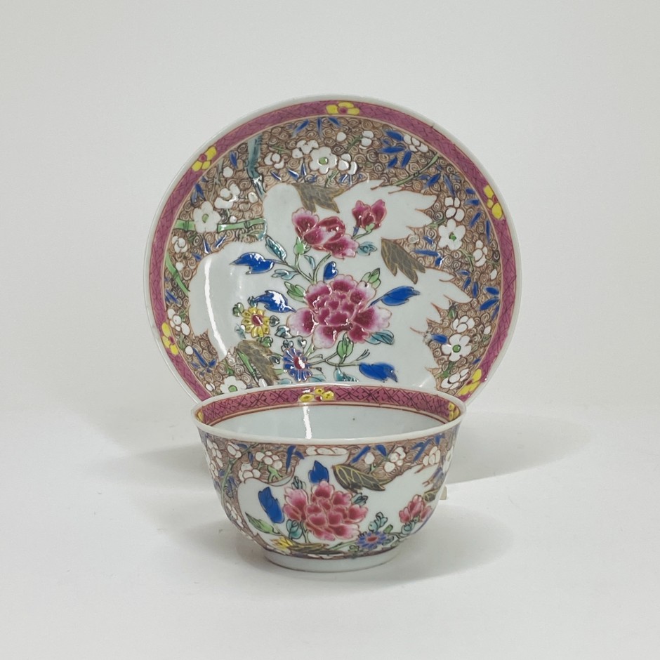 Sorbet et sa soucoupe en porcelaine de chine de la famille rose - Période Qianlong (1735-1796)