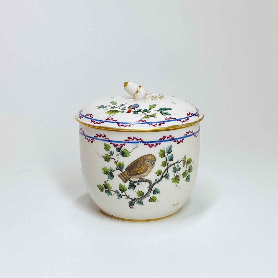 Loosdrecht - Sugar pot decorated with an owl - Eighteenth century