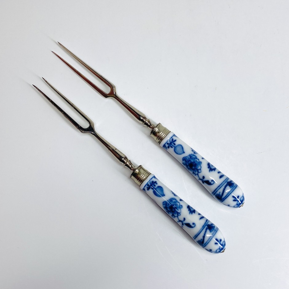 Meissen - Two forks with two prongs - Eighteenth century
