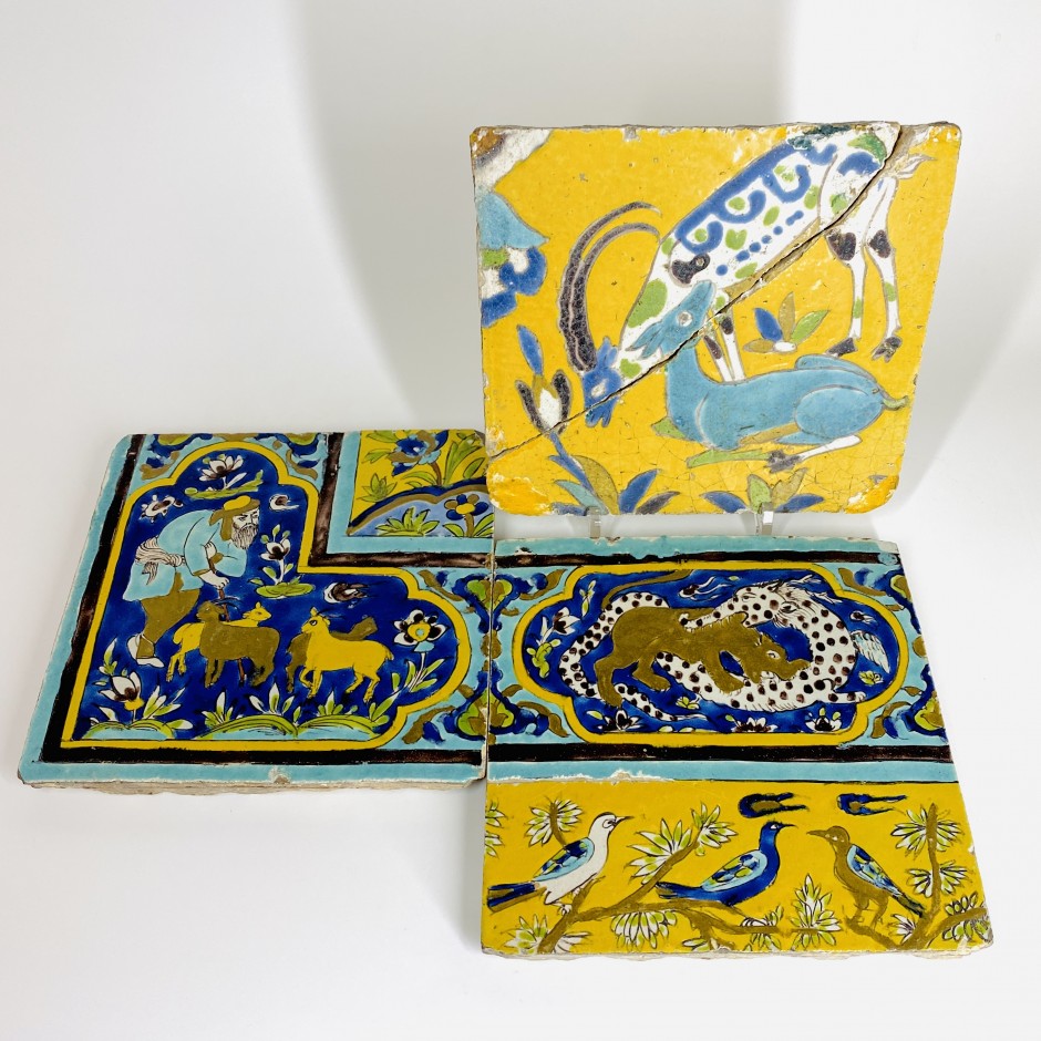 Trois carreaux - Iran - Art Safavide - XVIIe siècle - VENDU