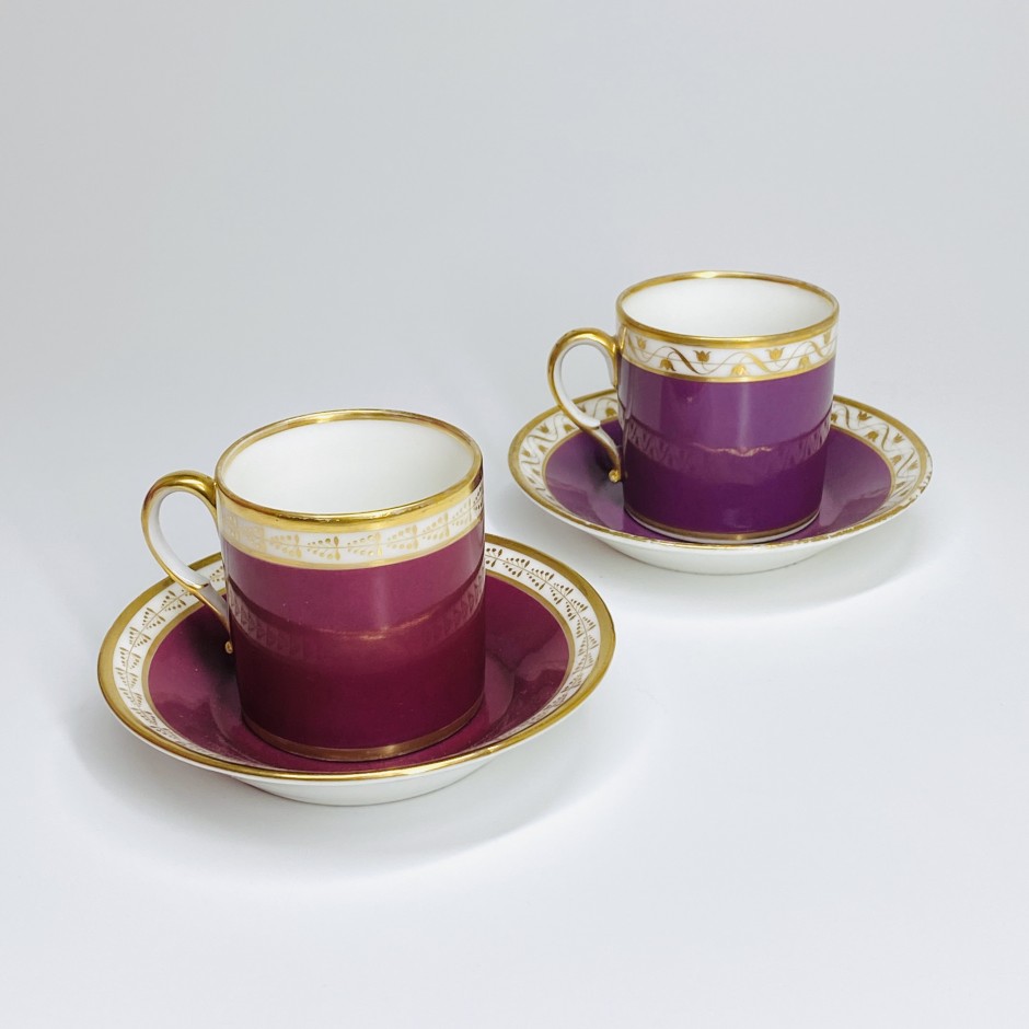 Paris (Nast) - Deux tasses à fond de couleur - début du XIXe siècle