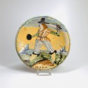 Montelupo - Small dish decorated with a man brandishing his sword - Seventeenth century - SOLD