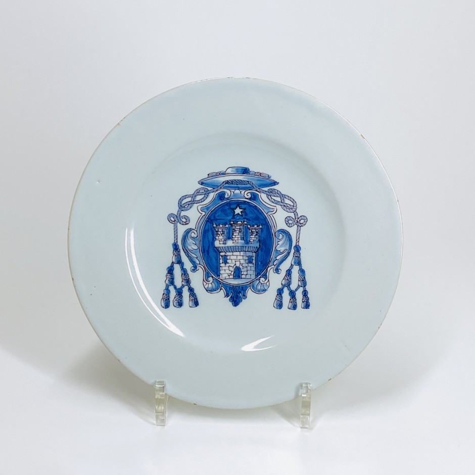 Saint-Jean-du-Désert (Marseille) Plate decorated with the arms of the Castellanes - Seventeenth century
