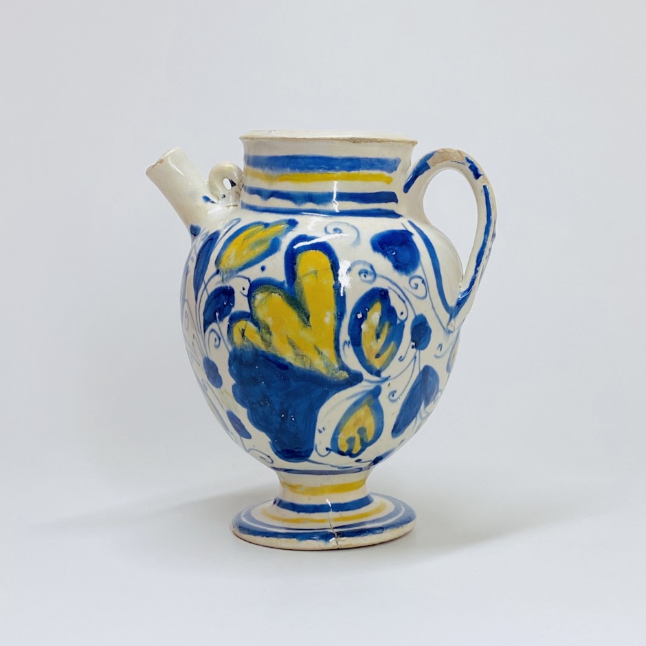 Lyon - Apothecary pot in majolica - Second half of the sixteenth century - SOLD
