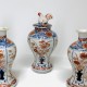 Garniture en porcelaine du Japon à décor Imari - Arita - Début du XVIIIe siècle